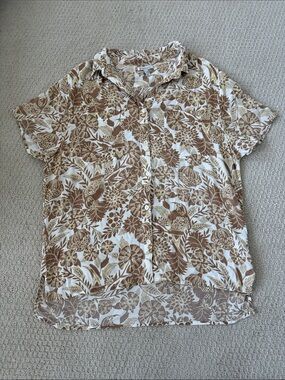 Short-Sleeve Floral Button-Down Shirt in Brown & White